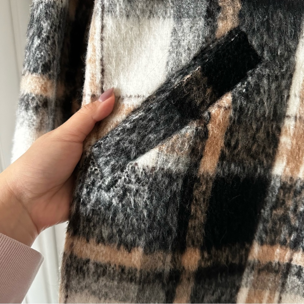 River Island fuzzy checkered / plaid coat - Picture 4 of 5